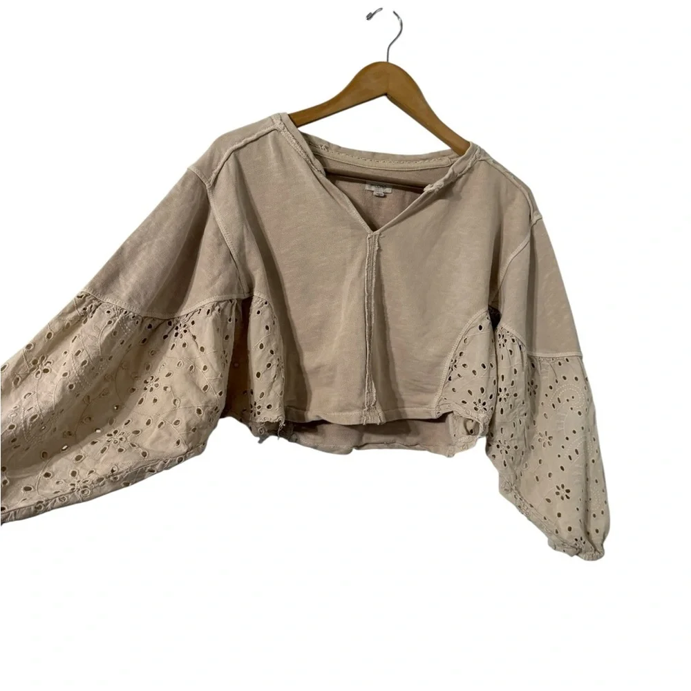 ANTHROPOLOGIE Pilcro Batwing Beige Eyelet Cotton Sweatshirt Pullover Top